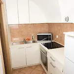 بيت شباب Most Hostel