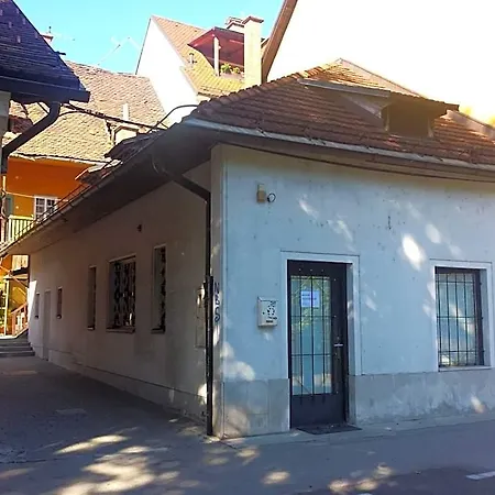Most Hostel * Liubliana