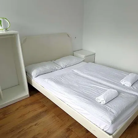 Most Hostel Vandrarhem