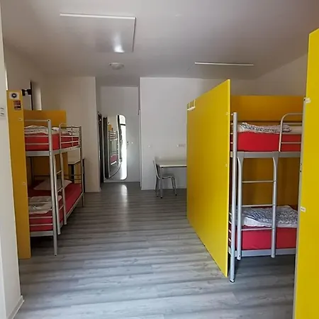 Most Hostel Vandrarhem *