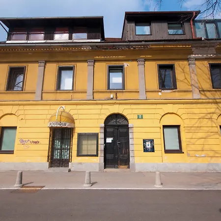 Most Hostel بيت شباب